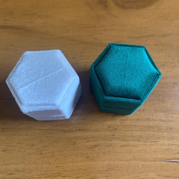 Two hexagon ring boxes - Picture 4 of 4